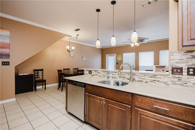 15102 Leeward Dr 502, Corpus Christi, TX 78418