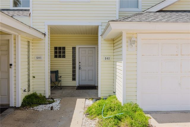 15102 Leeward Dr 502, Corpus Christi, TX 78418