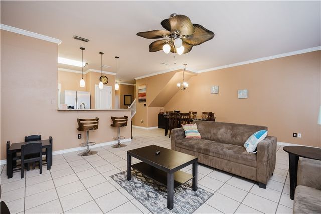 15102 Leeward Dr 502, Corpus Christi, TX 78418