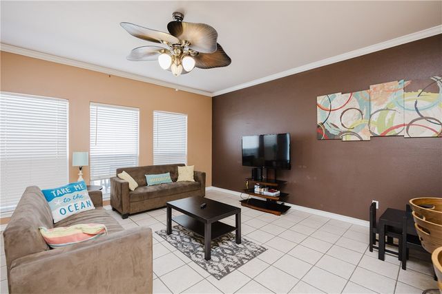 15102 Leeward Dr 502, Corpus Christi, TX 78418