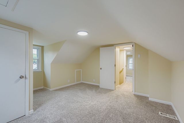 14827 Kenneth Avenue, Midlothian, IL 60445