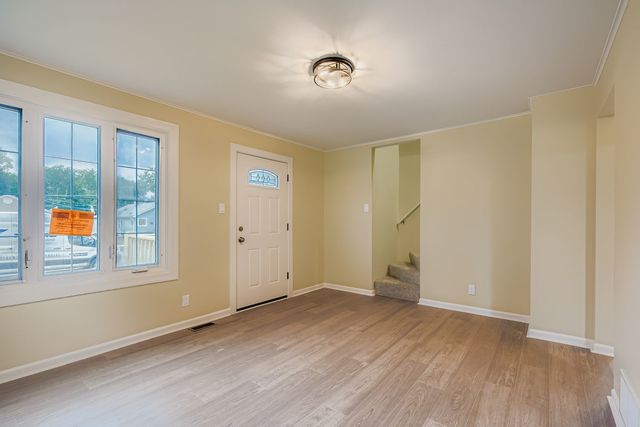 14827 Kenneth Avenue, Midlothian, IL 60445