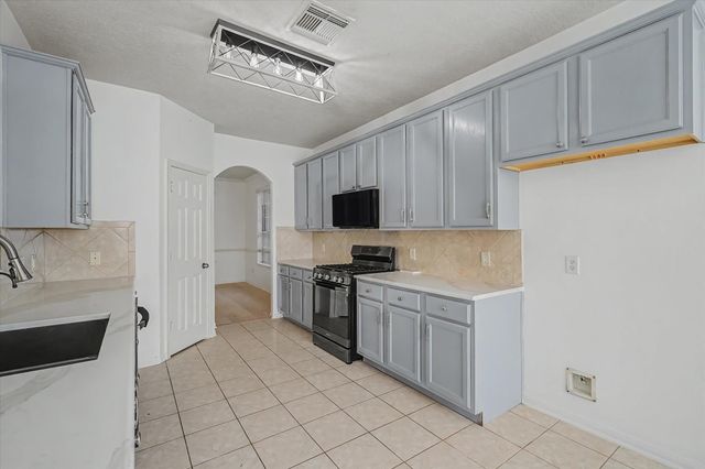 24 Old Presidio Drive, Manvel, TX 77578