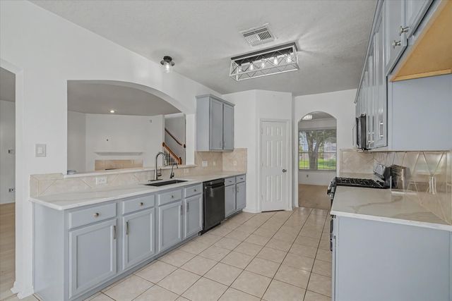 24 Old Presidio Drive, Manvel, TX 77578
