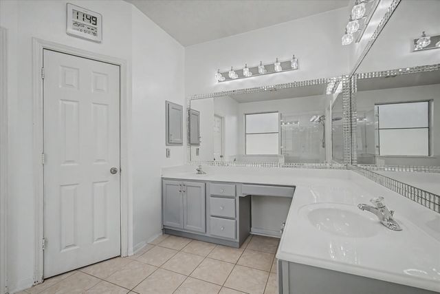 24 Old Presidio Drive, Manvel, TX 77578
