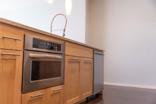1600 Barton Springs RD 5610, Austin, TX 78704
