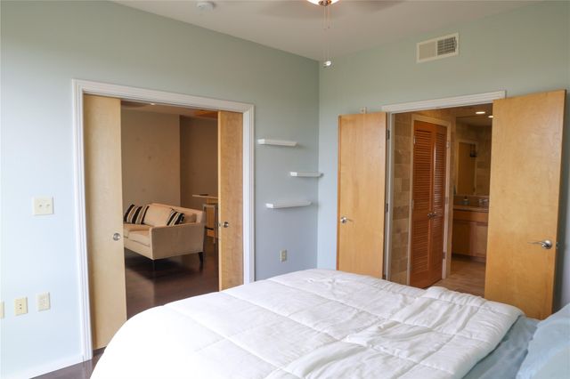 1600 Barton Springs RD 5610, Austin, TX 78704