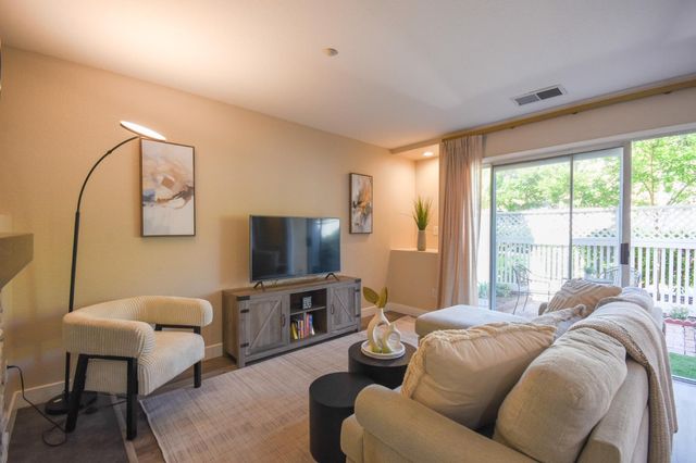 6993 Rodling Drive C, San Jose, CA 95138