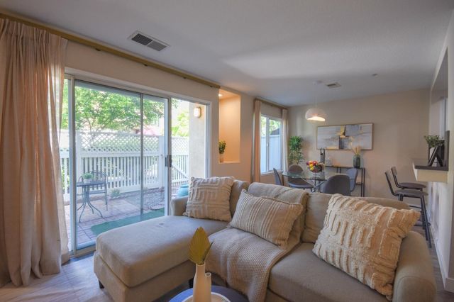 6993 Rodling Drive C, San Jose, CA 95138