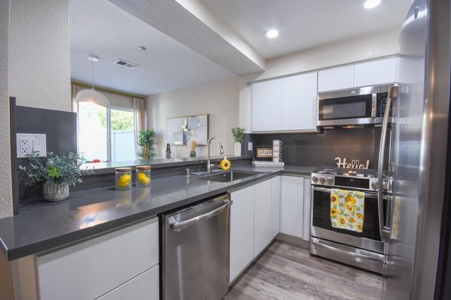 6993 Rodling Drive C, San Jose, CA 95138