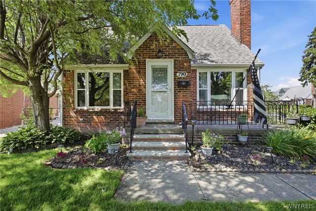 790 Cleveland Drive, Cheektowaga, NY 14225