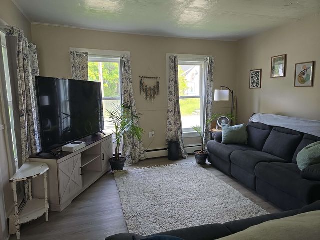 38 Summer Street, Newport, NH 03773