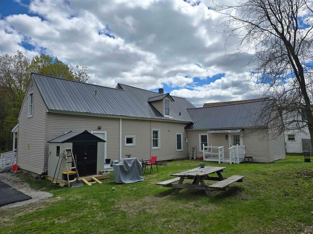 38 Summer Street, Newport, NH 03773