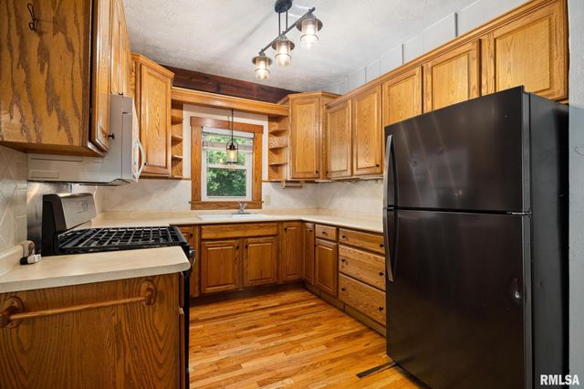 4751 SHERIDAN Road, Groveland, IL 61535