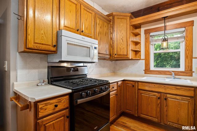 4751 SHERIDAN Road, Groveland, IL 61535