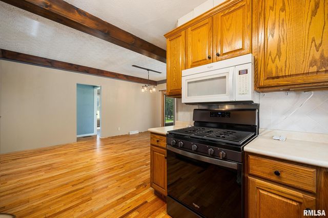 4751 SHERIDAN Road, Groveland, IL 61535