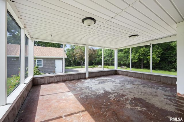 4751 SHERIDAN Road, Groveland, IL 61535