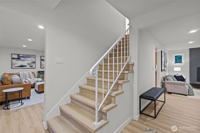 10621 164th Avenue NE, Redmond, WA 98052