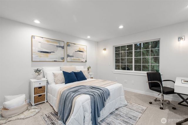 10621 164th Avenue NE, Redmond, WA 98052