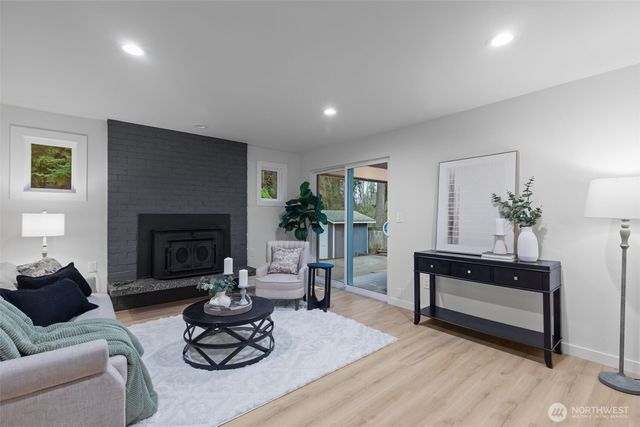 10621 164th Avenue NE, Redmond, WA 98052