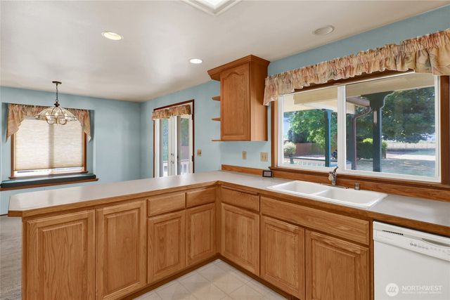 13176 Avon Allen Road, Mount Vernon, WA 98273