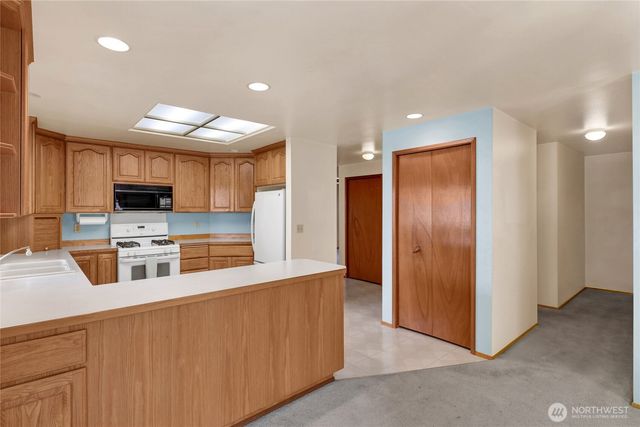 13176 Avon Allen Road, Mount Vernon, WA 98273