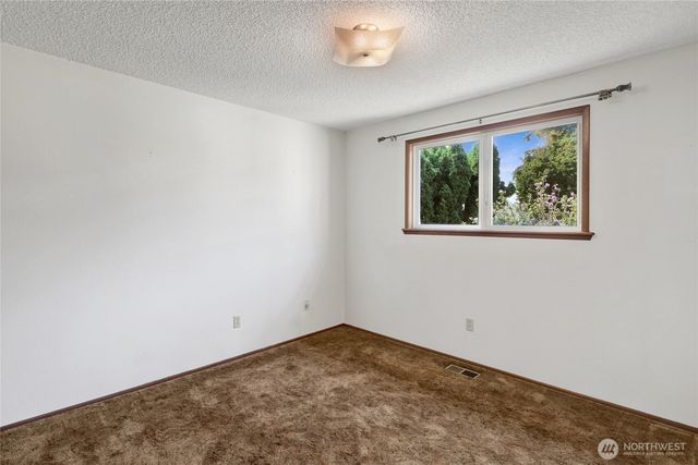 13176 Avon Allen Road, Mount Vernon, WA 98273