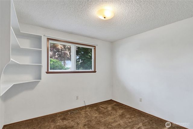13176 Avon Allen Road, Mount Vernon, WA 98273