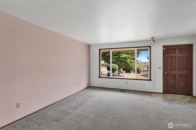 13176 Avon Allen Road, Mount Vernon, WA 98273
