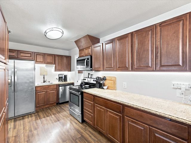 408 Inwood Road, Azle, TX 76020