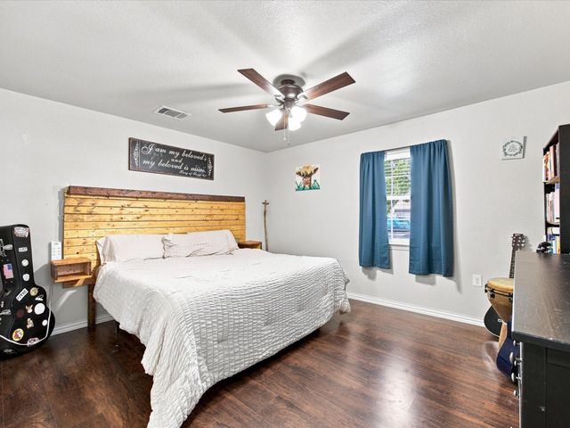 408 Inwood Road, Azle, TX 76020