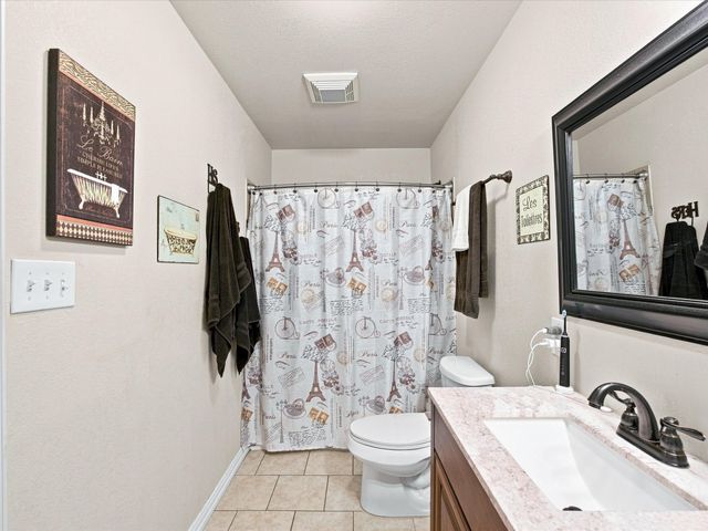 408 Inwood Road, Azle, TX 76020