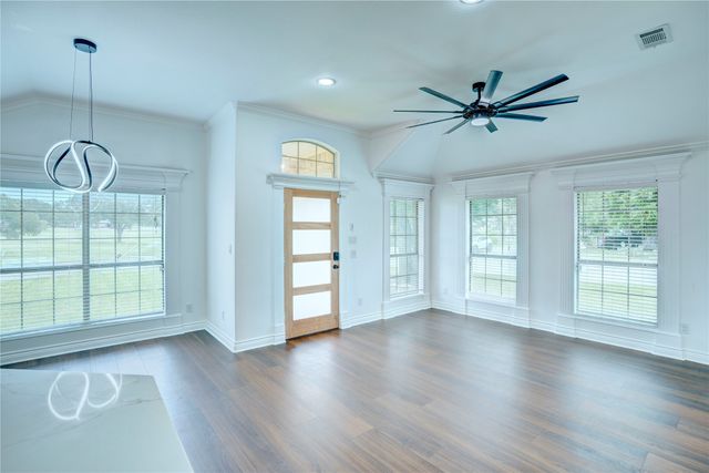 3101 Angle Avenue, Fort Worth, TX 76106