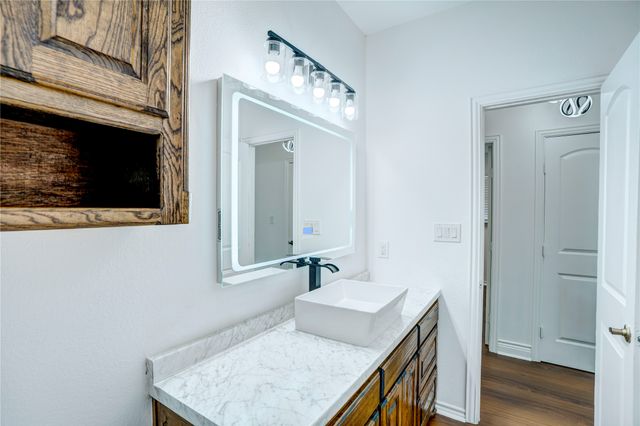 3101 Angle Avenue, Fort Worth, TX 76106