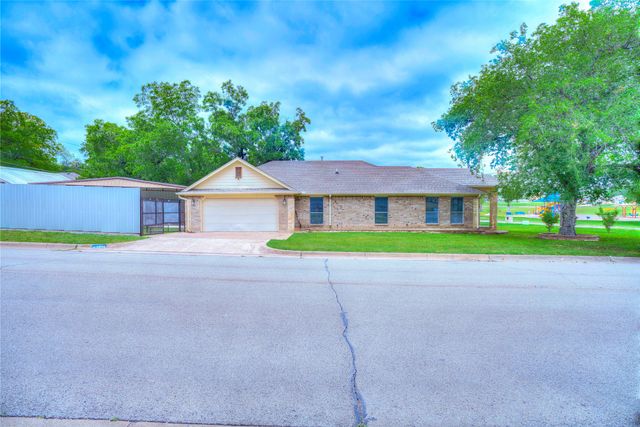 3101 Angle Avenue, Fort Worth, TX 76106