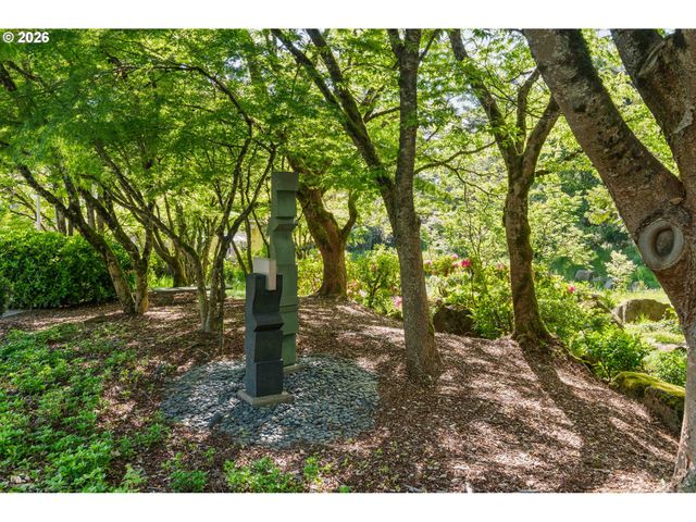 6605 W BURNSIDE Rd 112, Portland, OR 97210