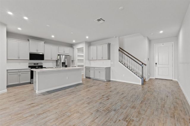 4221 CLOUD HOPPER WAY, Lutz, FL 33559