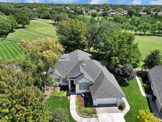 114 S Lakeside Dr, Andover, KS 67002