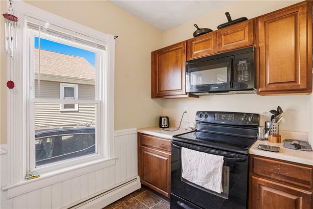 71 South Street, Lincoln, RI 02865