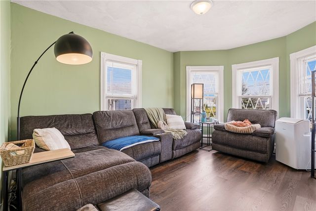 71 South Street, Lincoln, RI 02865