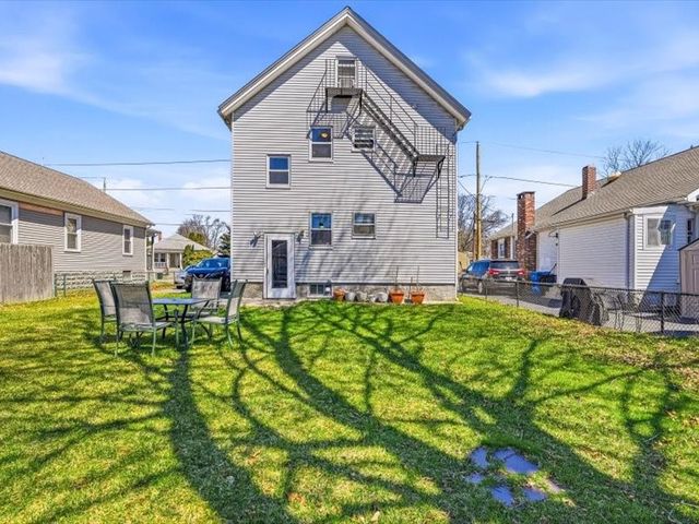 71 South Street, Lincoln, RI 02865