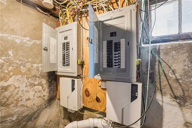 71 South Street, Lincoln, RI 02865