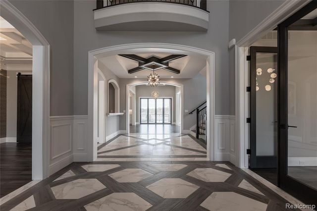 2717 Turtle Shores French Drive, Bloomfield Hills, MI 48302