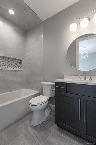 2717 Turtle Shores French Drive, Bloomfield Hills, MI 48302