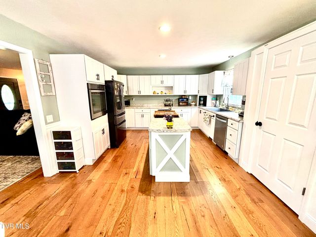 4946 Pole Bridge Road, Wise, VA 24293