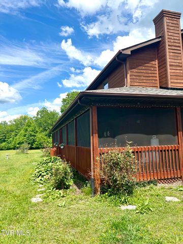 4946 Pole Bridge Road, Wise, VA 24293
