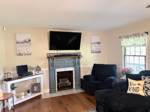 4946 Pole Bridge Road, Wise, VA 24293