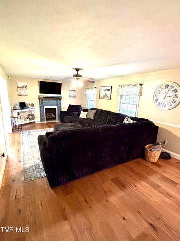 4946 Pole Bridge Road, Wise, VA 24293