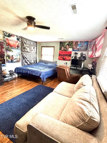 4946 Pole Bridge Road, Wise, VA 24293