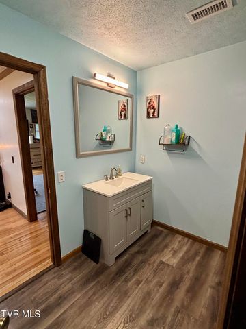 4946 Pole Bridge Road, Wise, VA 24293
